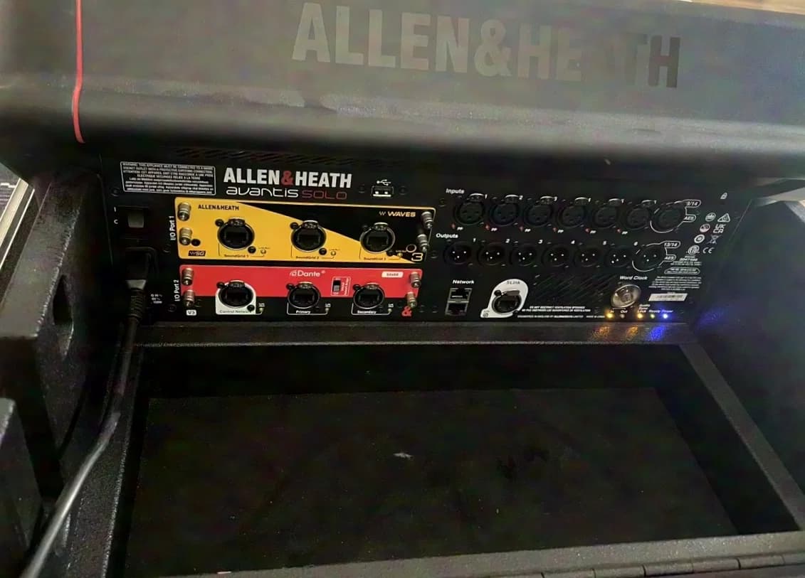 Allen&Heath Avantis Solo - Set with D-Pack / Dante / Waves / GX4816 / DX012
