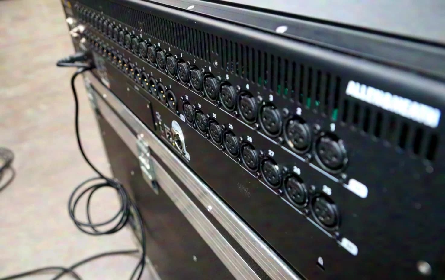 Allen & Heath SQ7 / SQ-7 digital mixing console incl. Plugins Dynamic Trio & Hypabass