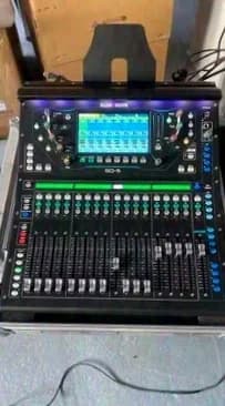 Allen & Heath SQ-5 Digital Mixer like new
