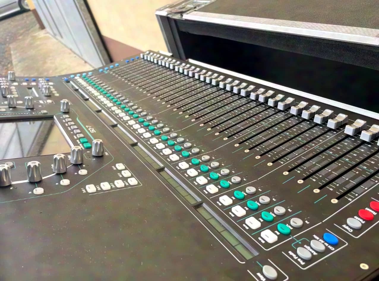 Allen&Heath SQ-7 incl. Amptown Case