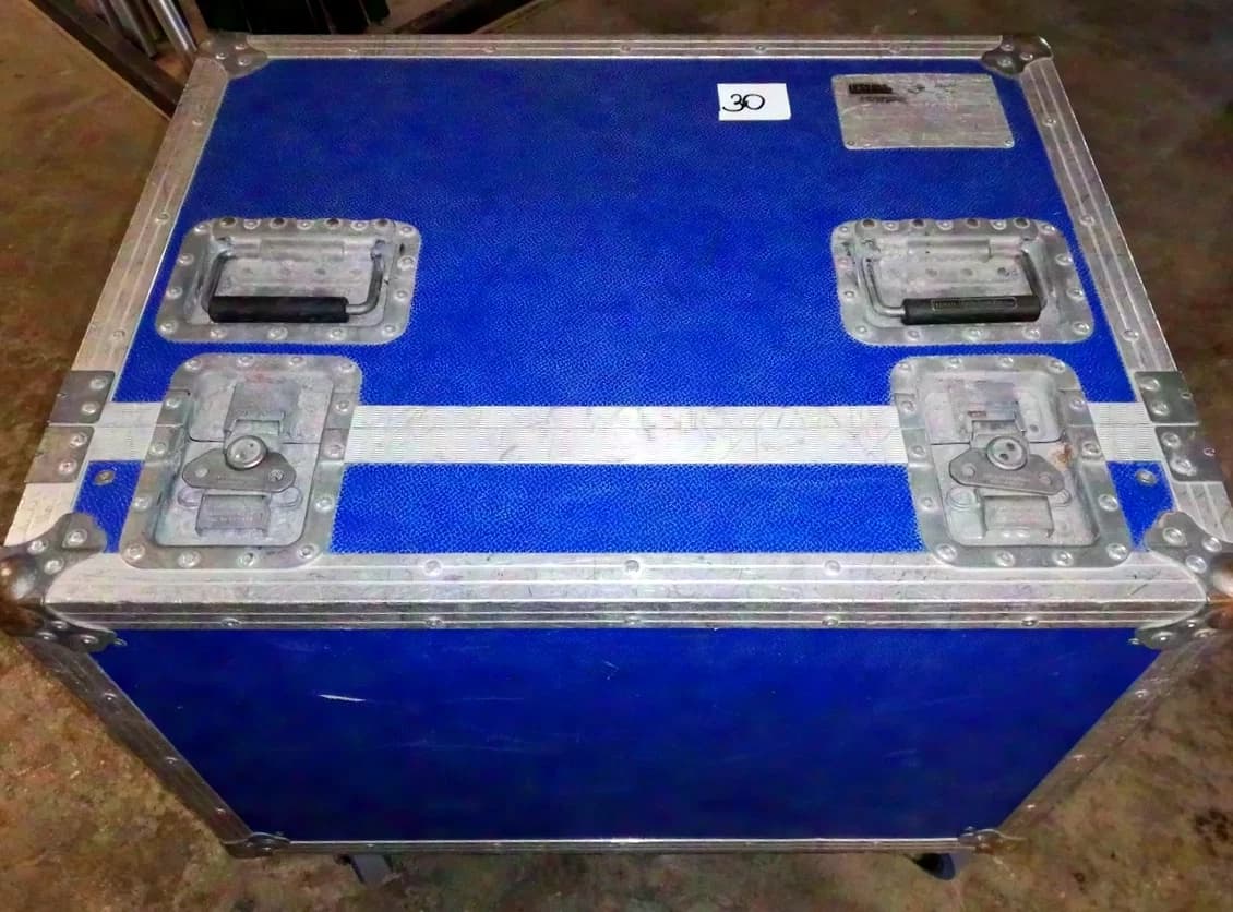 Amptown Hood Case incl. Castors (30)