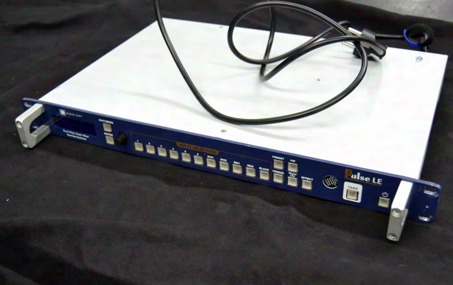 Analog Way Pulse LE / PLS200 Seamless Switcher