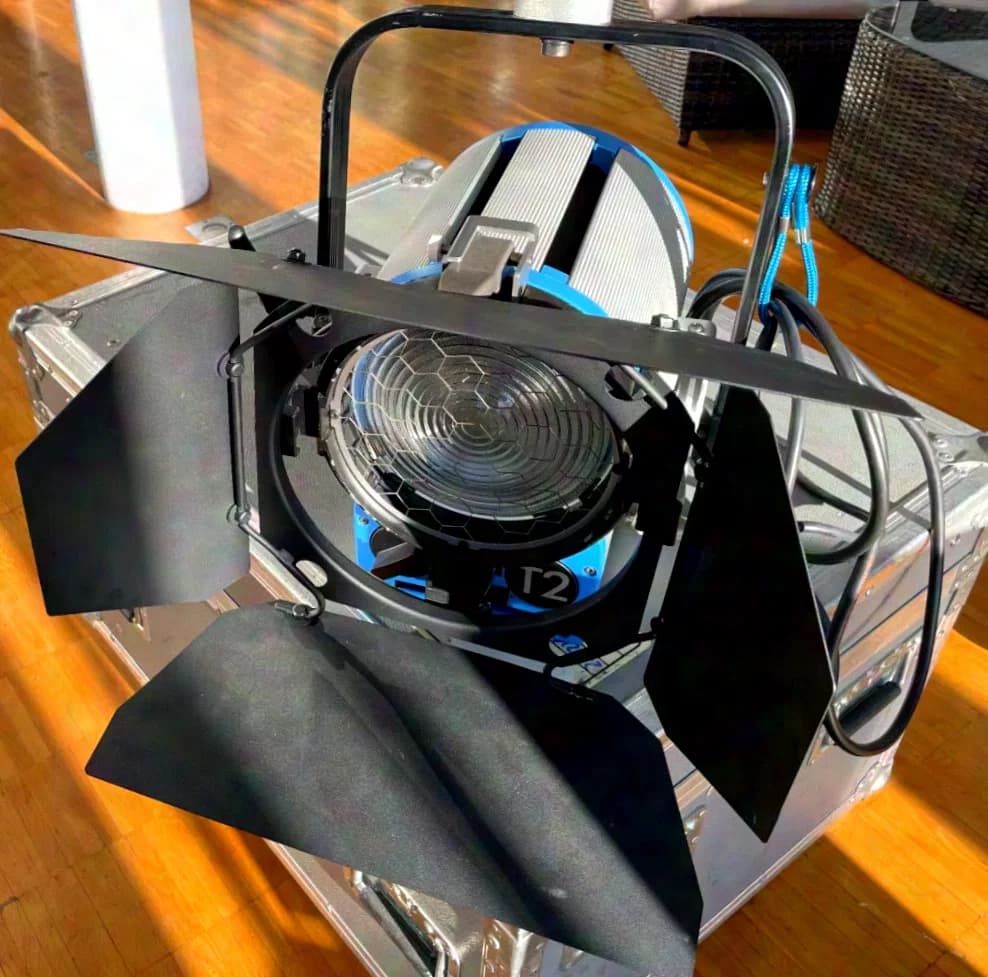 Arri 2000W True Blue T2 manual
