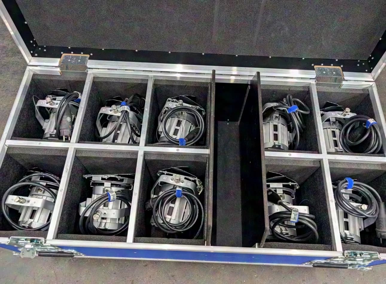 Arri Junior 300 Plus silver Fresnel lens