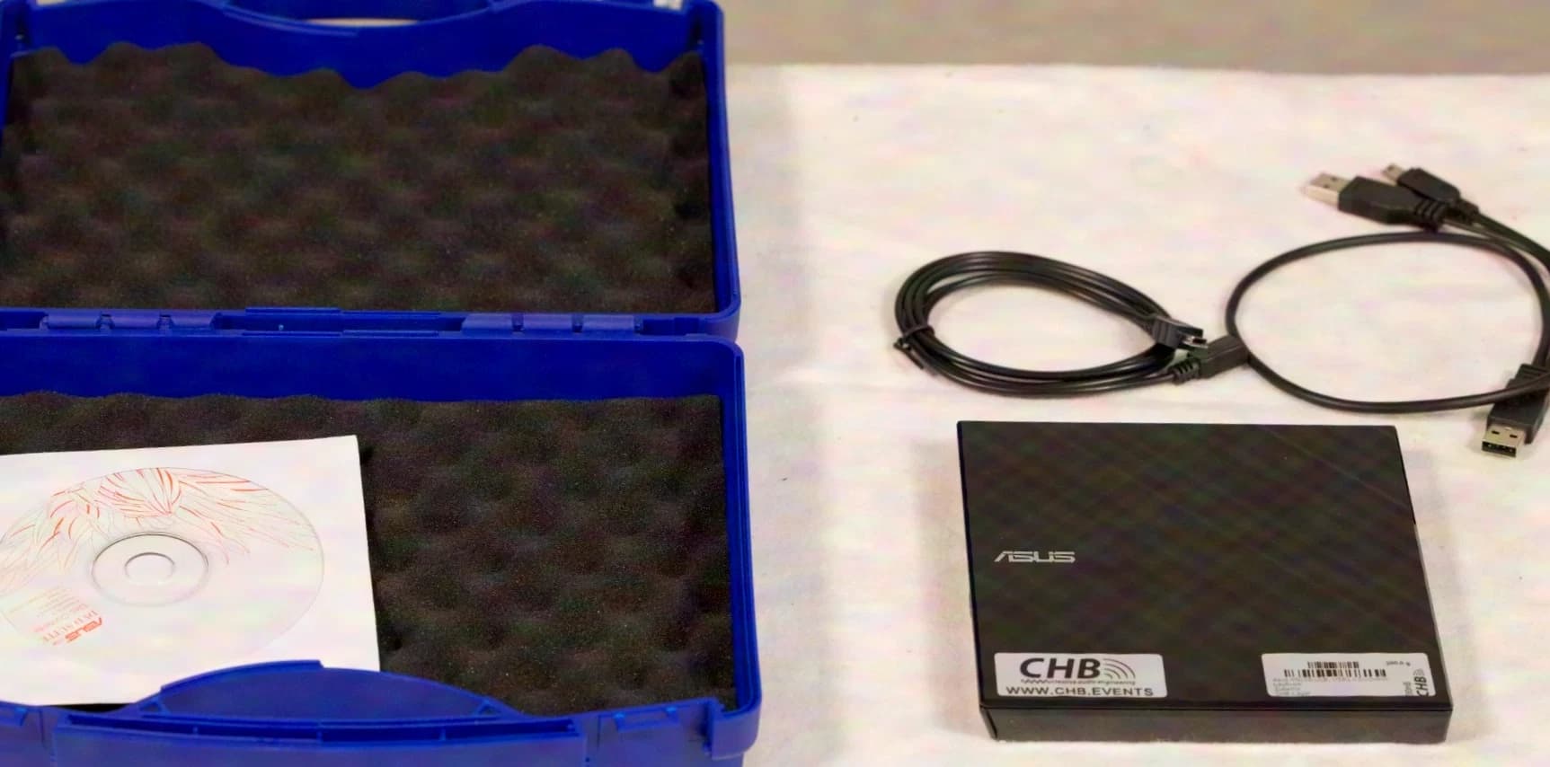 Asus 08D2S-ULB, USB2.0 DVD-RW drive, incl. cable and WAG case