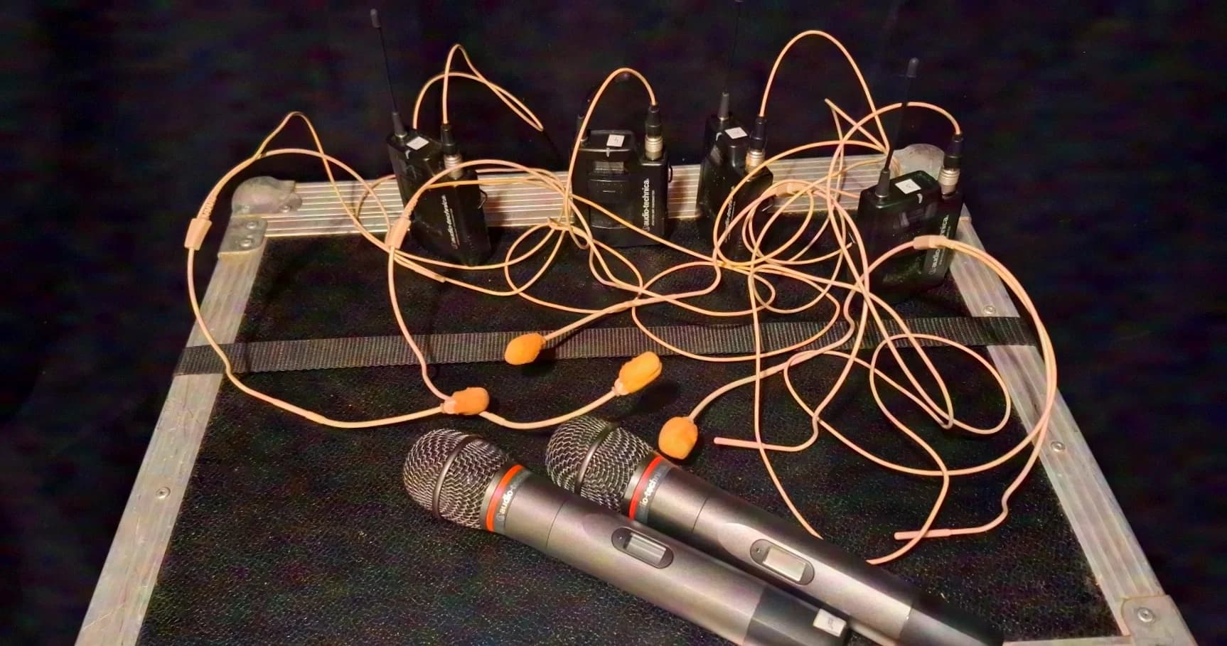 Audio Technica Wireless Complete Set with 4x Headset and 2x Handheld Mics