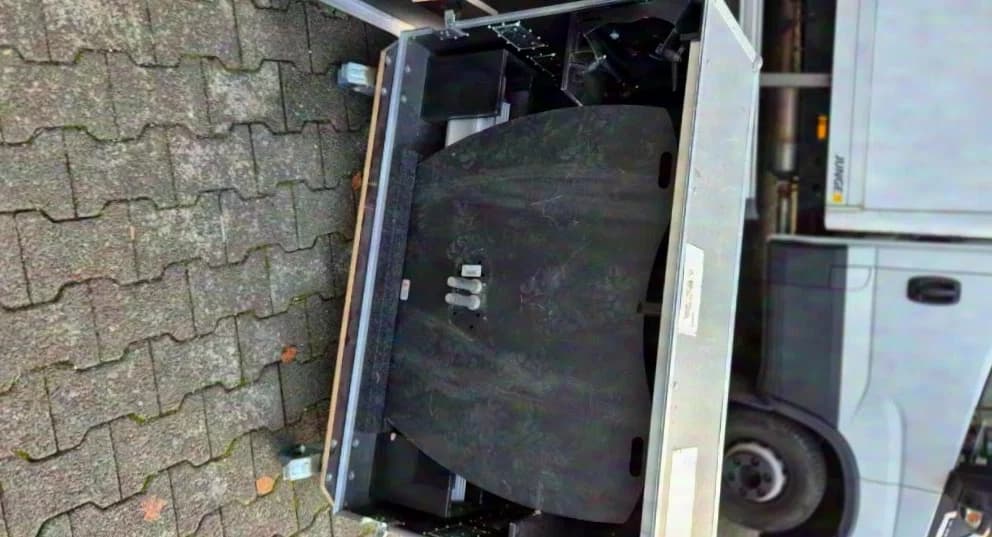 Audipack 900 Display Stand incl. Case