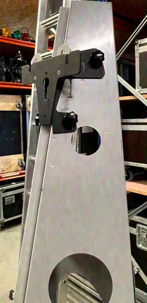 Audipack TV stand "Triangle" incl. Case