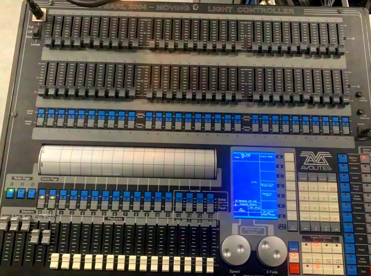Avolites Pearl 2004 Moving Light Controller