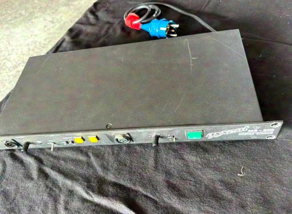Axxent MS 200 with BP 100 Partyline system