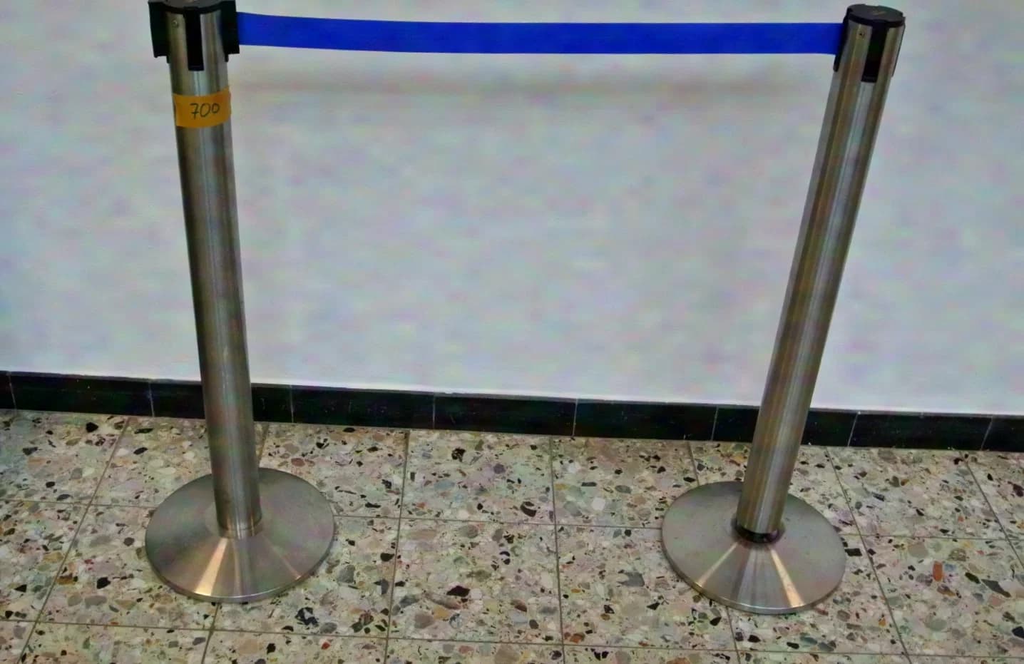 BELTRAC Infinity - Crowd control system - 8x