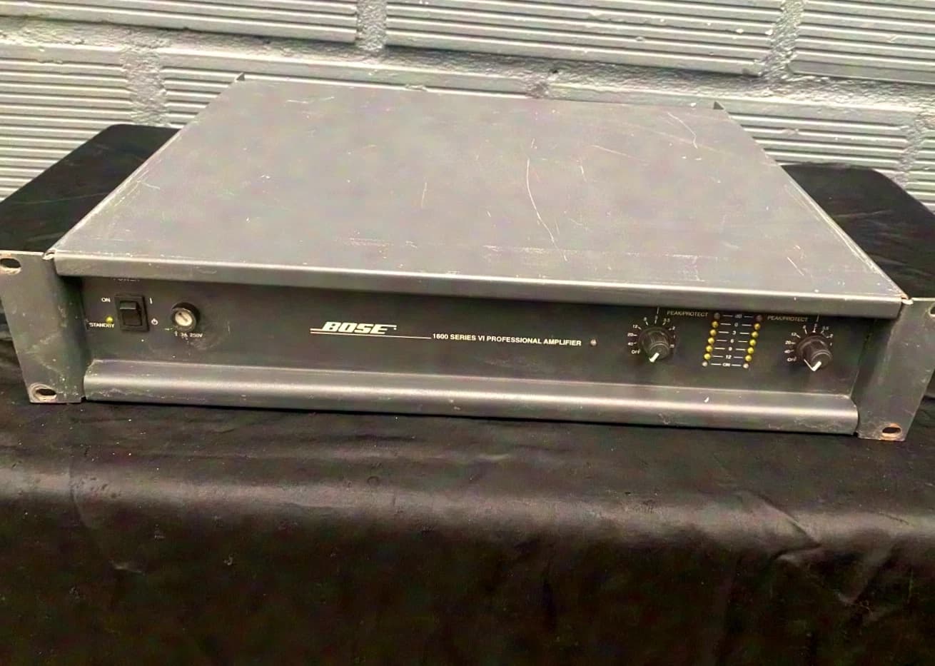 BOSE 1600 VI