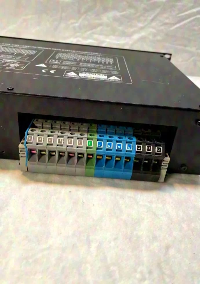 BOTEX DPX 620 6CH. DMX/Analog Dimmer