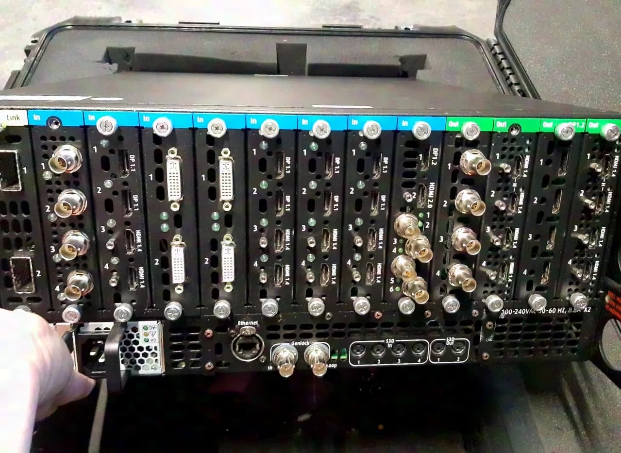 Barco E2