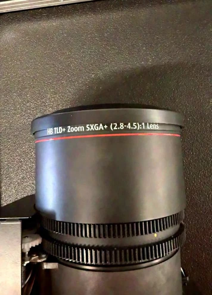 Barco HB TLD+ 2.8-4.5:1 incl. Case