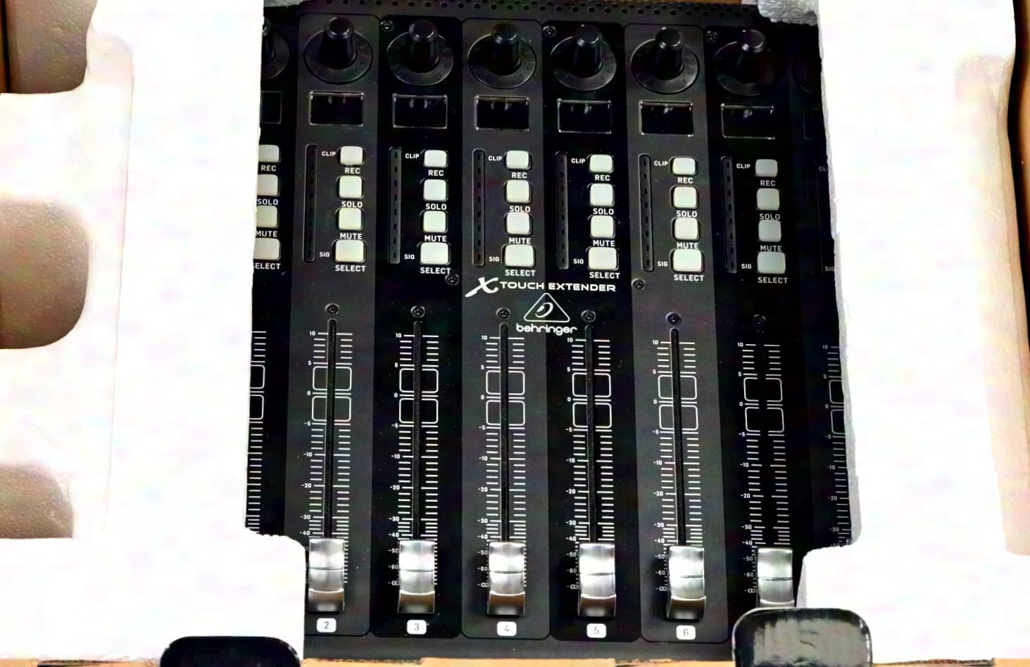 Behringer X-Touch + Extender