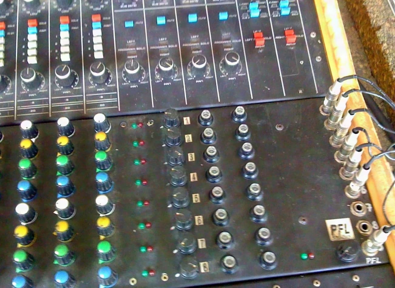 Biamp Monitor Mixer 28/11