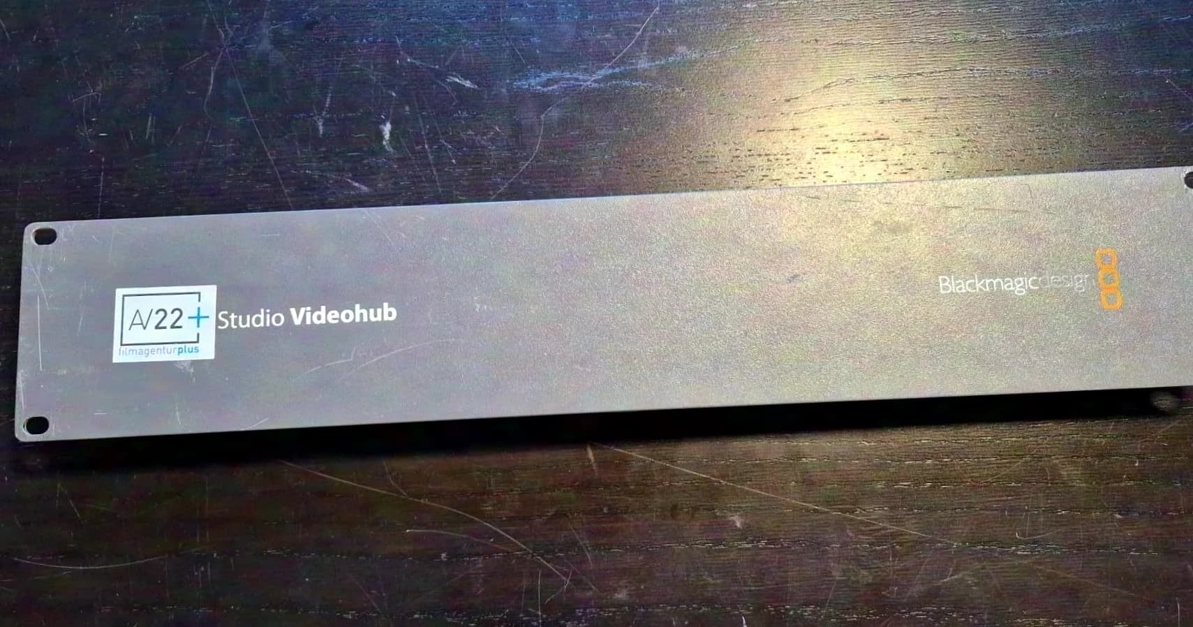 Blackmagic Design Studio Videohub 16 x 32 - 3G SDI router