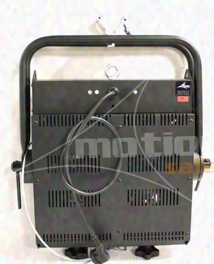 Blinder 4-lite, black / silver ring, 1 CHANNEL (8-piece set in case)