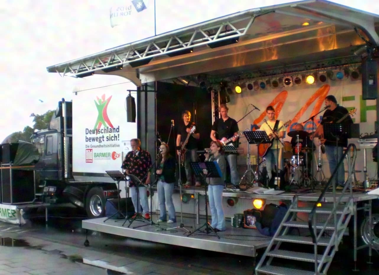 Stage trailer Stage Roadshow Mobile Cocktail Bar Stage trailer Mobile Bar