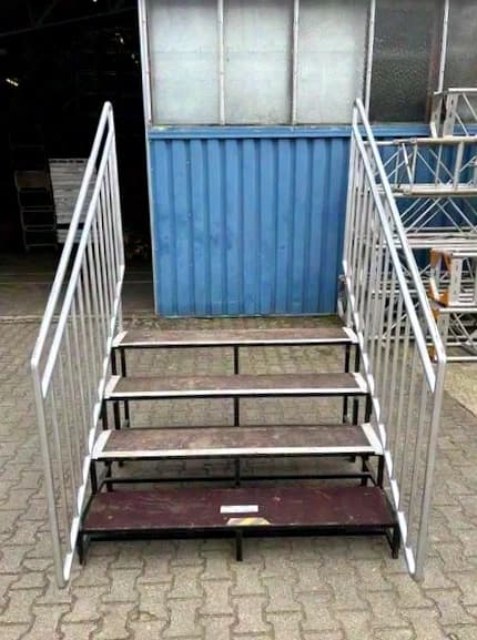 Bütec staircase 4 steps 1.50m x 0.80m #TR09