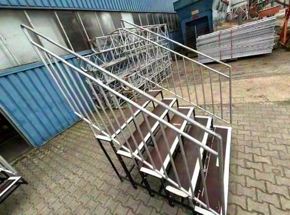 Bütec Staircase 5 Steps 1.50m x 1.00m #TR06