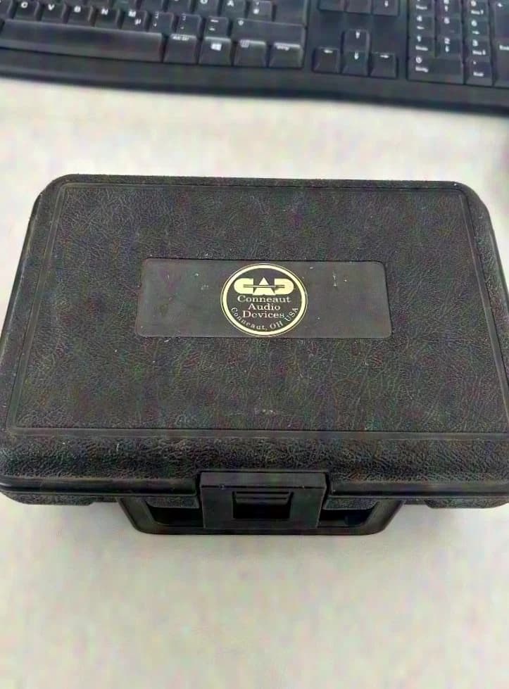 CAD - Conneaut Audio Devices E-100 Large-Diaphragm Condenser Microphone
