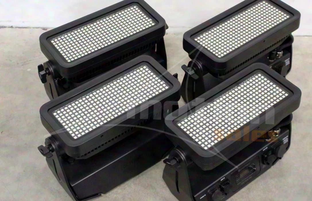 CAMEO ZENIT W300 SMD LED Floodlight, IP65 (4-unit and 8-unit set in case)