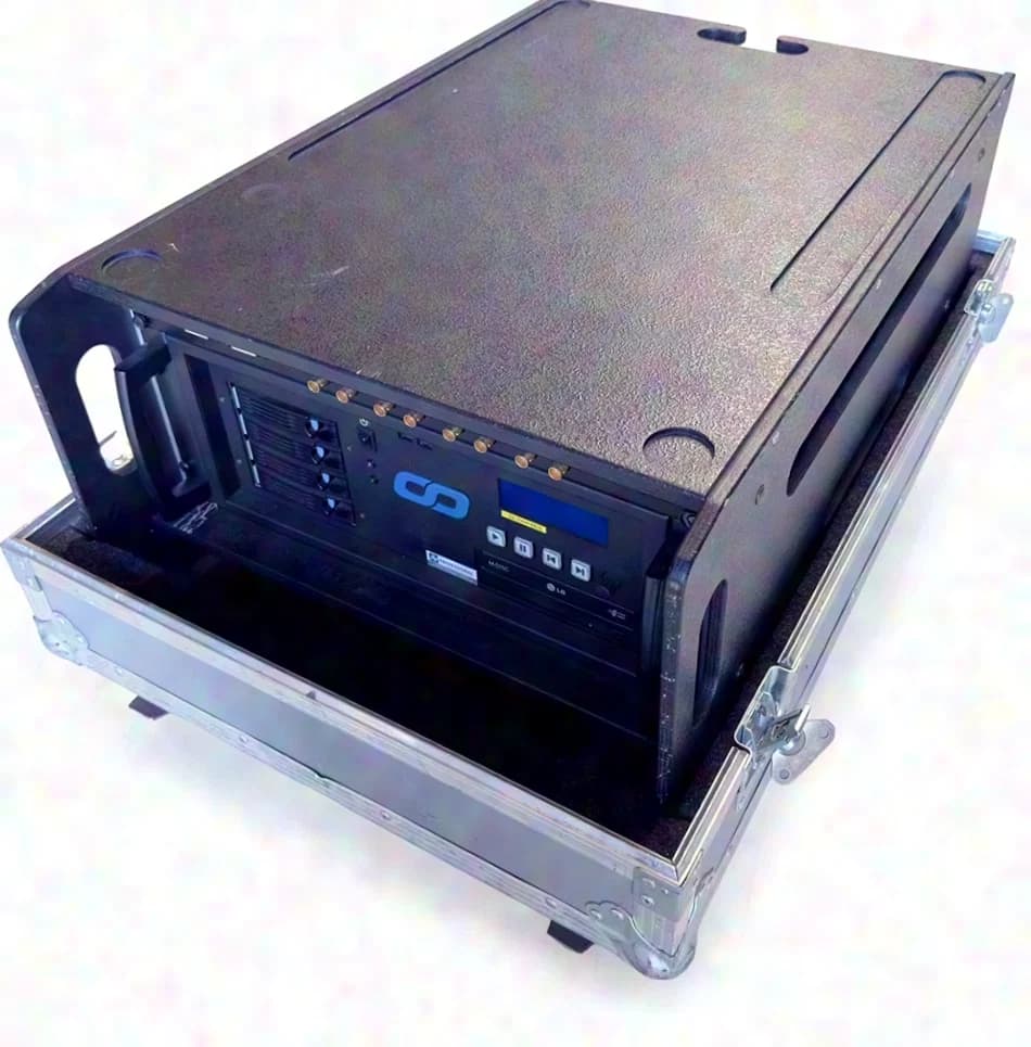 CHRISTIE coolux PANDORAS BOX QUAD SERVER PRO