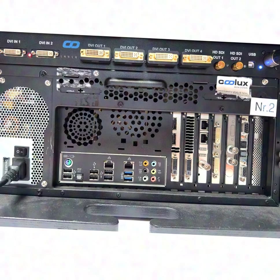 CHRISTIE coolux PANDORAS BOX QUAD SERVER PRO