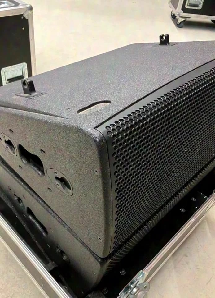 CODA AUDIO APS tops with LOTS of accessories