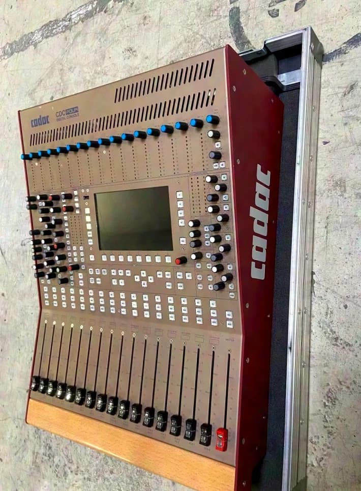 Cadac CDC Four Digital Console