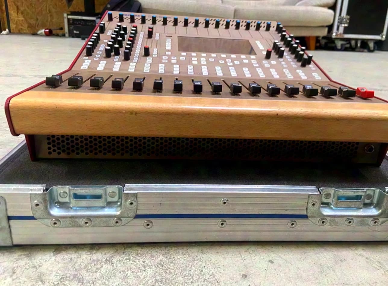 Cadac CDC Four Digital Console