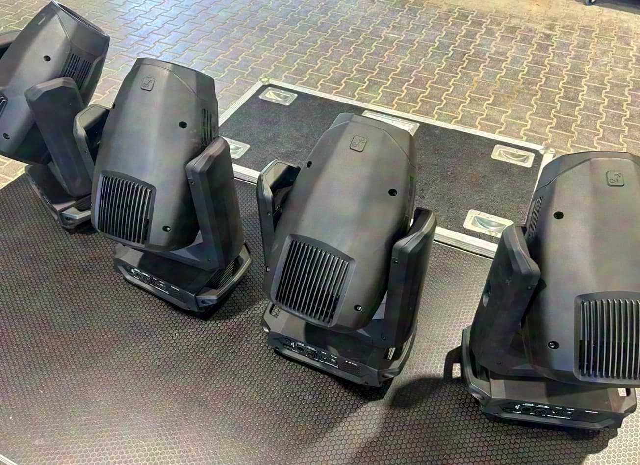 Cameo AZOR S2 LED Spot Moving Light 4-unit Set