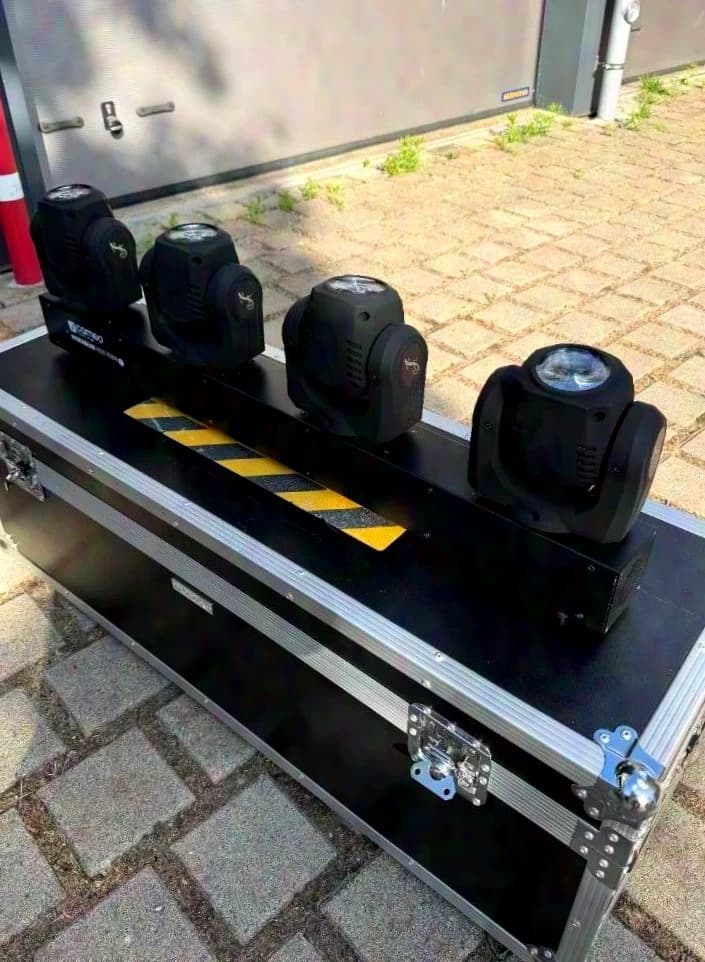 Cameo Hydrabeam 4000 RGBW incl. Flightcase