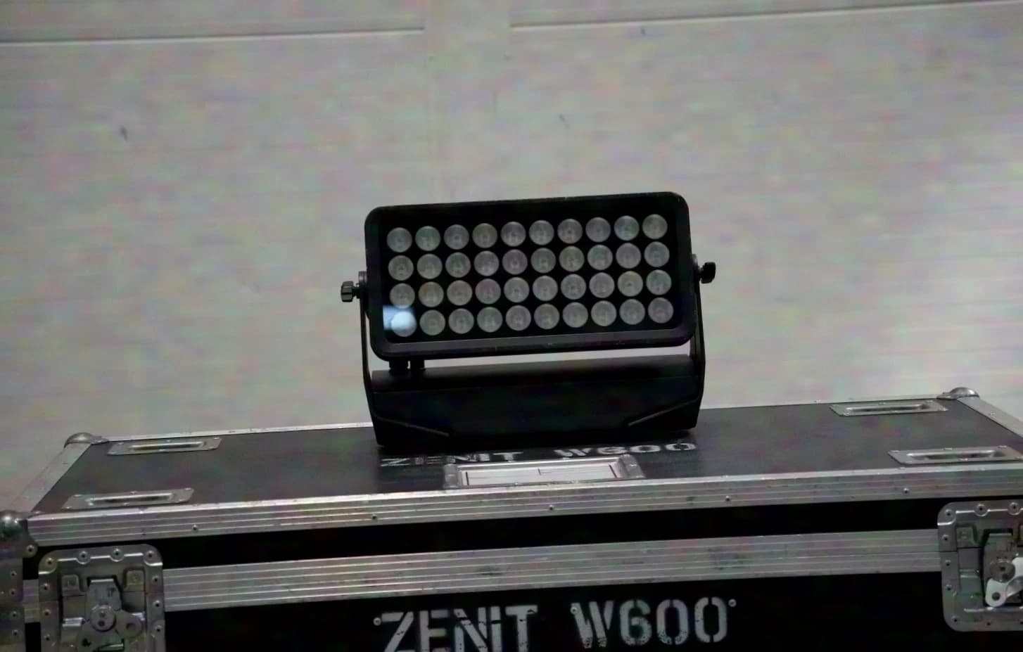 Cameo Zenit W600
