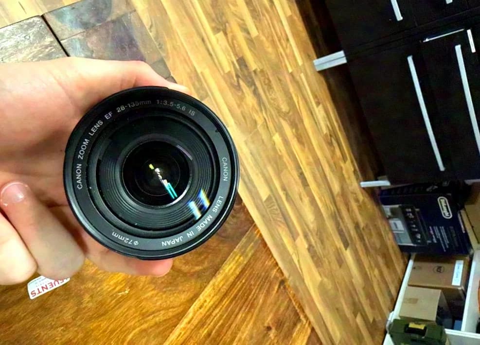 Canon Canon EF 28–135 mm f/3.5–5.6 IS USM lens