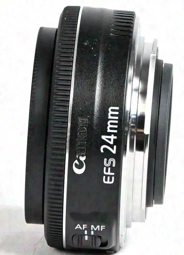 Canon EF-S 24mm 1:2.8 STM