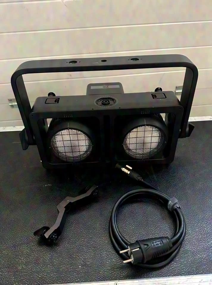 Chauvet Professional STRIKE Array 2C - IP65 LED-Blinder