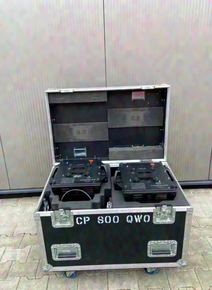 Clay Paky Alpha Spot QWO 800 incl. case