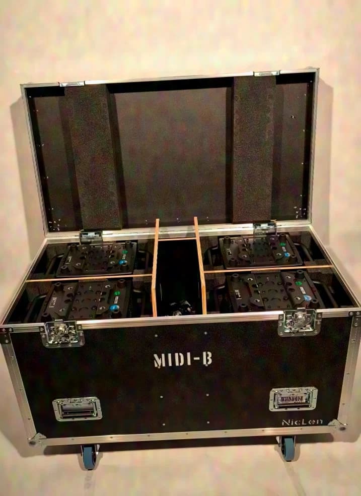 Clay Paky Midi-B
