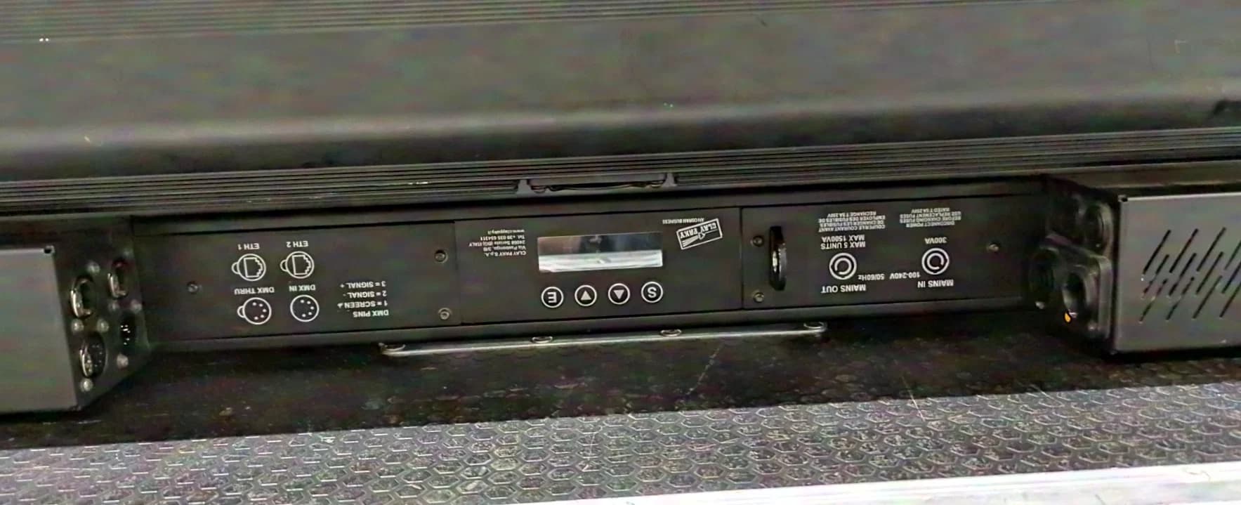 Clay Paky SharBar in flight case(6)
