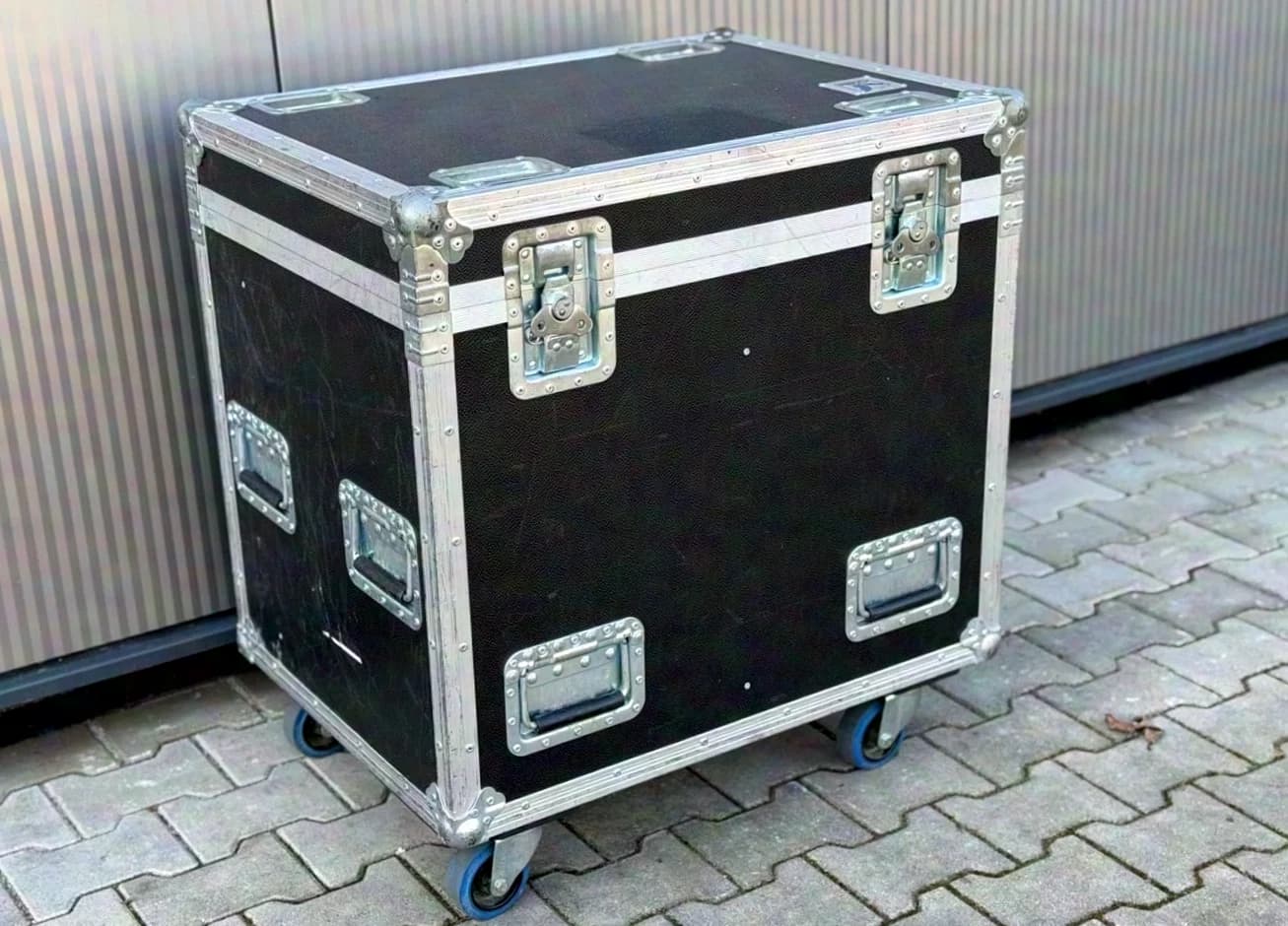 Clay Paky Sharpy Plus incl. Case