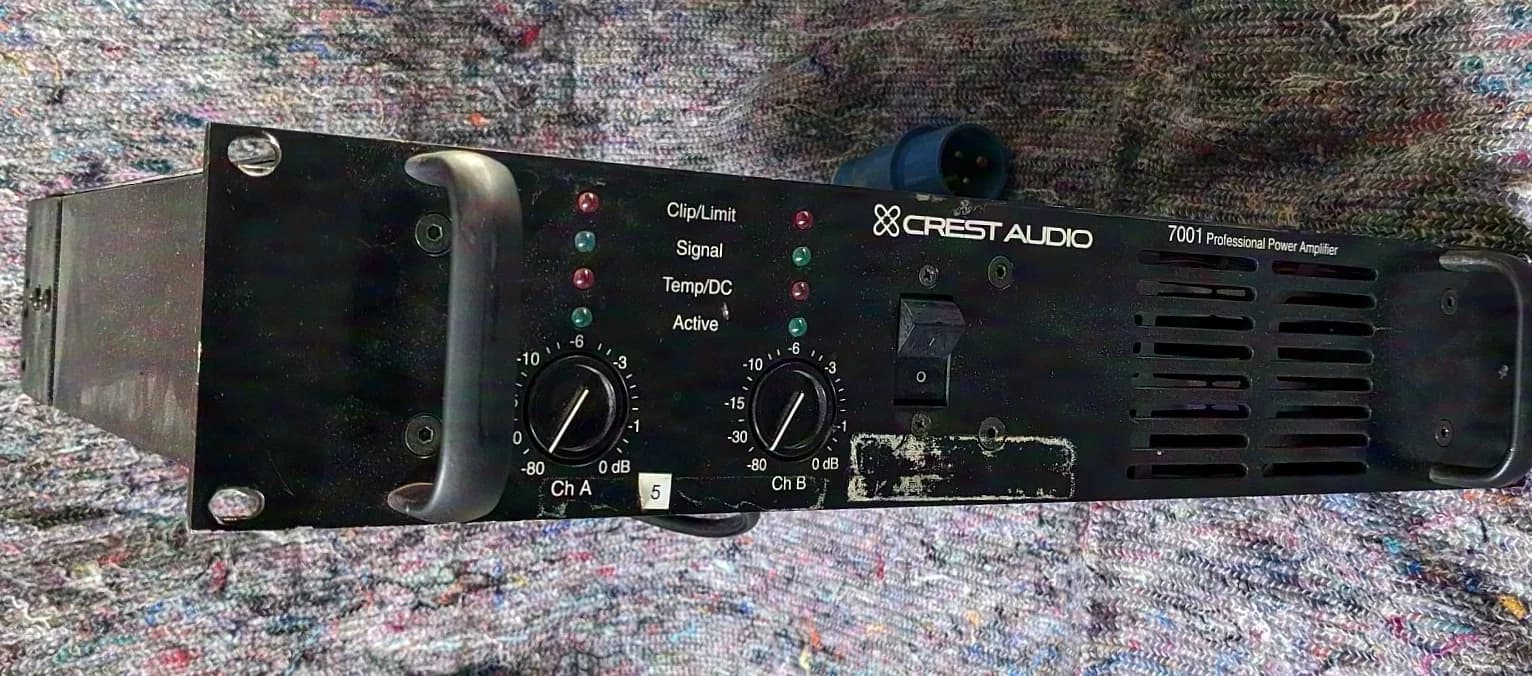 Crest 7001 power amplifier, 2HE, 19"