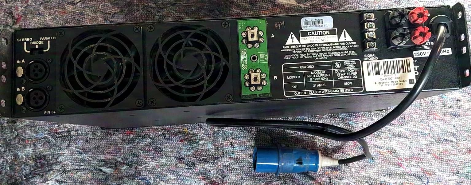 Crest 7001 power amplifier, 2HE, 19"