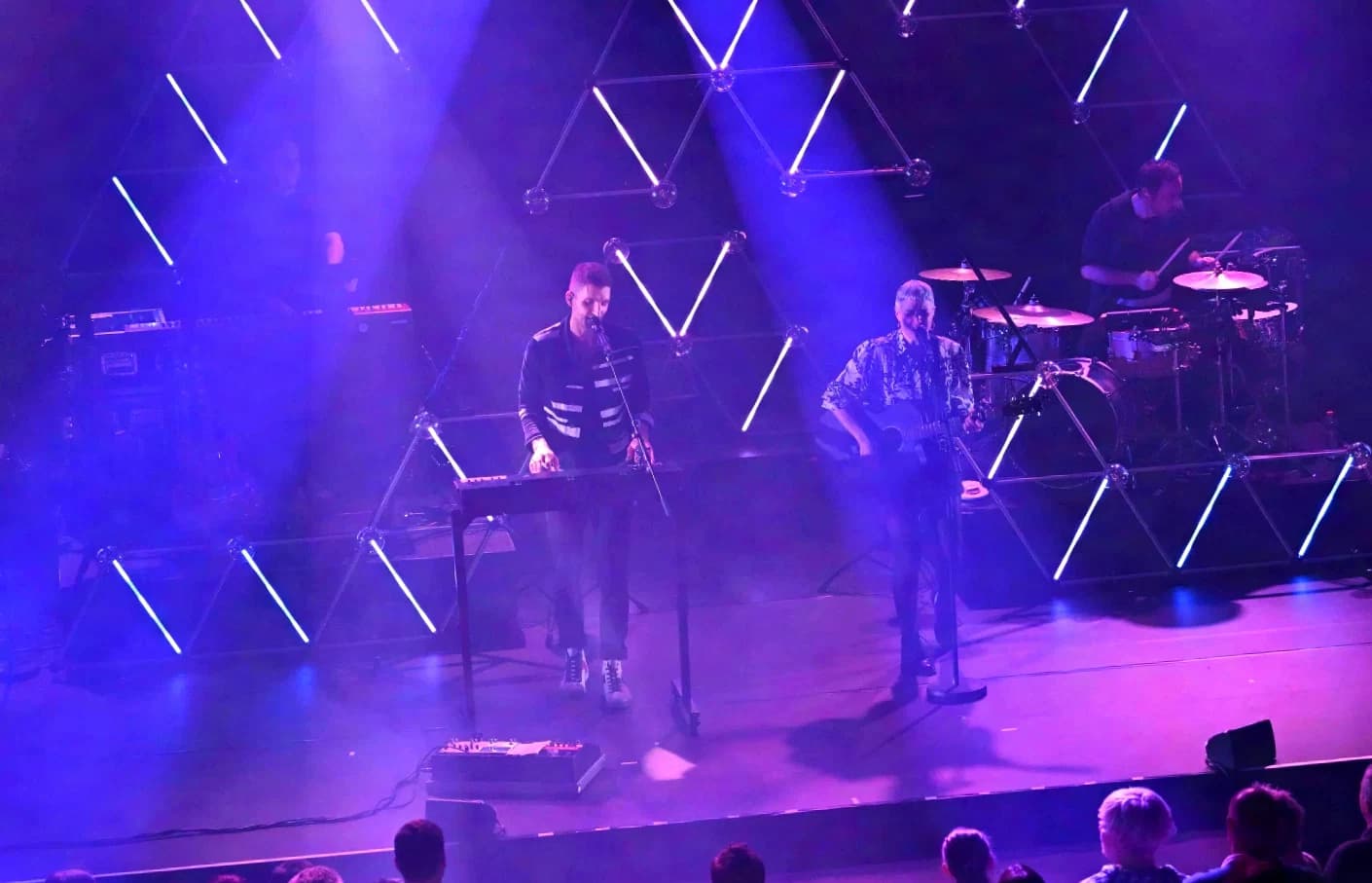 Custom LED geometric decorative elements