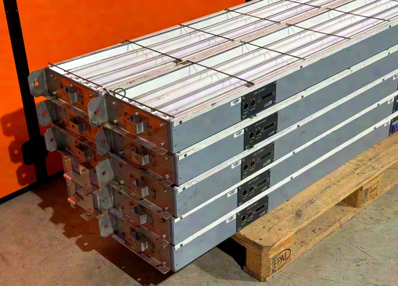 DESPAR LHGL 4x58W DMX RGBW fluorescent lamp area light
