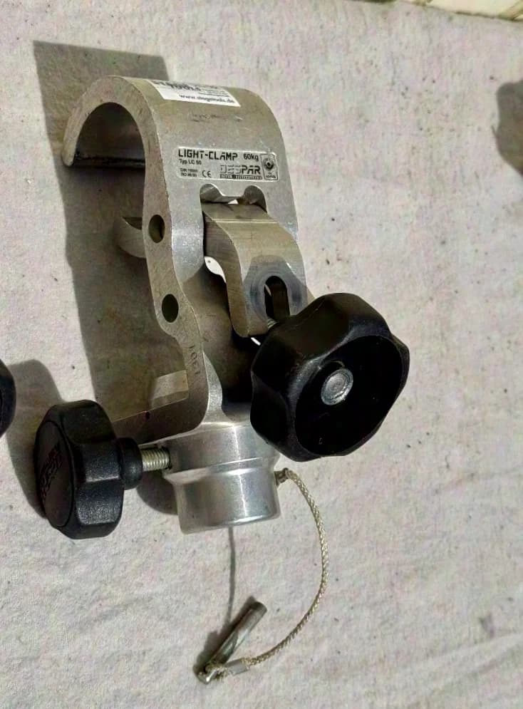DESPAR Light-Clamp Type LC 50 Hook (Alu) for mounting TV spigots on tubes (Pipes)