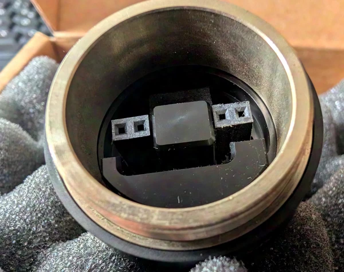 DPA d:facto™ adapter for Sennheiser 5200