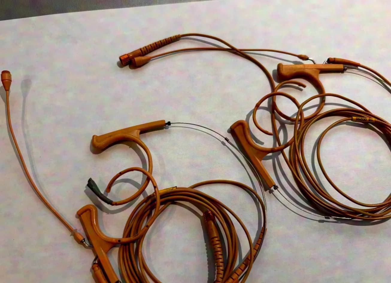 DPA d: fine FIO66F00-2 Two-Ear Headset, 4066 Capsule, beige Microdot 110mm